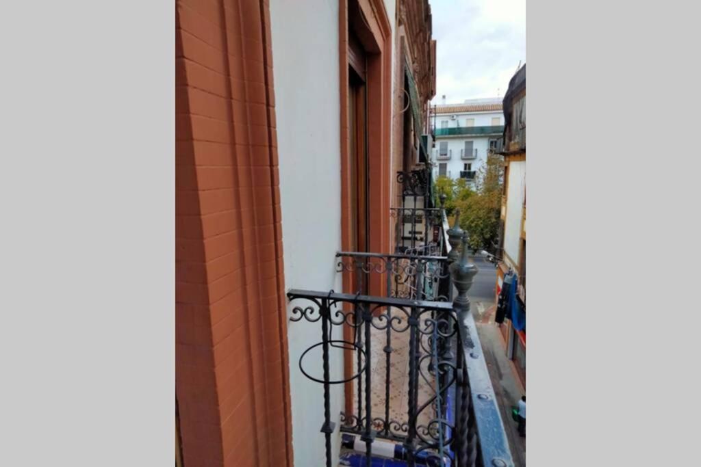 Apartamento Santa Cruz Lägenhet Sevilla Exteriör bild